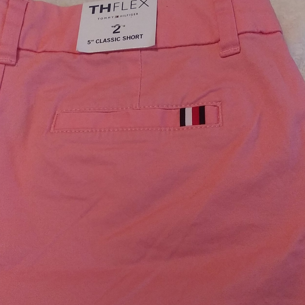 Size 2 Tommy Hilfiger 5" Classic Stretch sho - Picture 3 of 5
